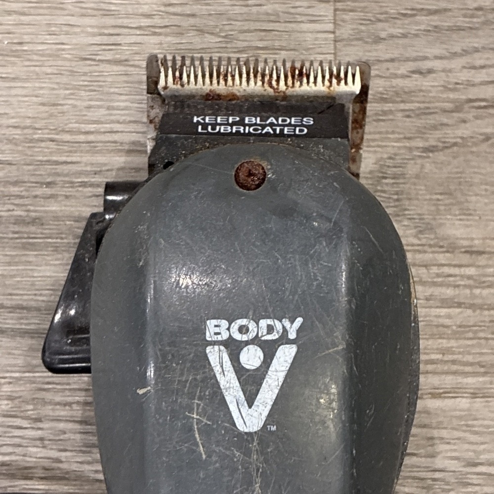 Body V electric hair clippers | Needs New Blade, Blades Are Rusty - Picture 2 of 7